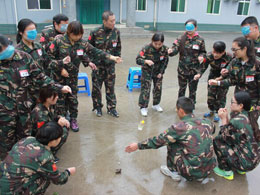 索克物业举行“卓越执行•凝聚团队•出彩索克”拓展训练